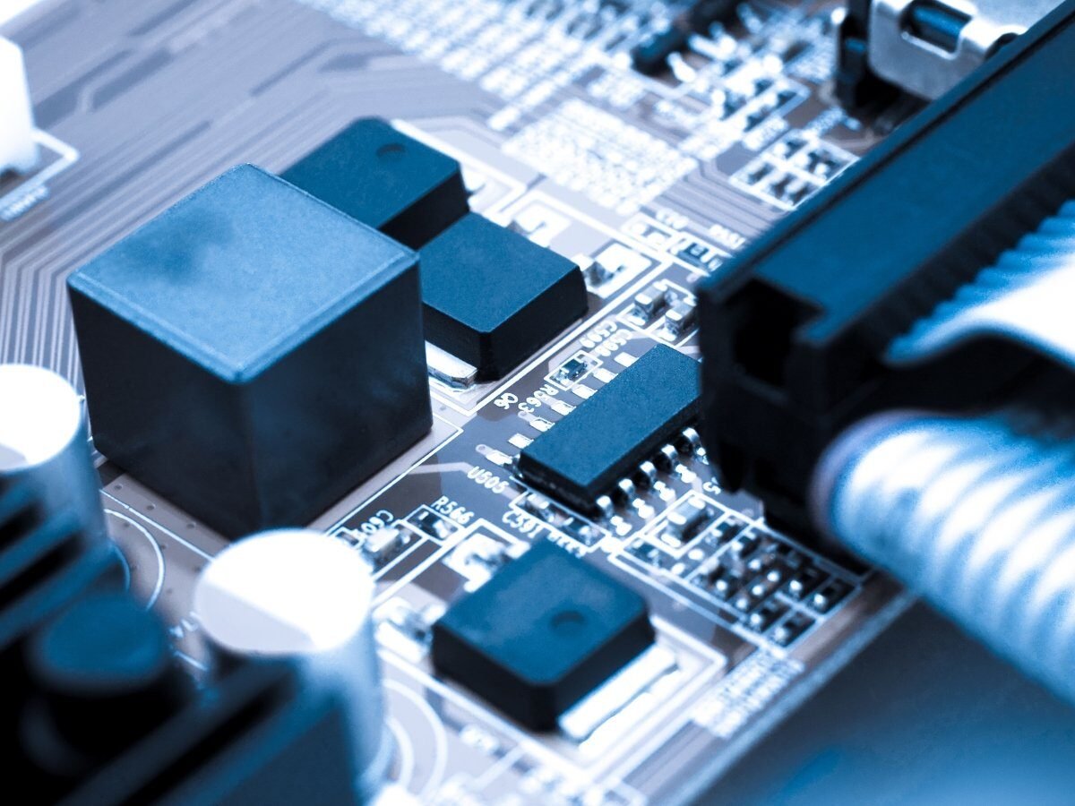 How ECE Engineers Can Start a VLSI Career Abroad