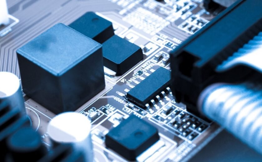 How ECE Engineers Can Start a VLSI Career Abroad