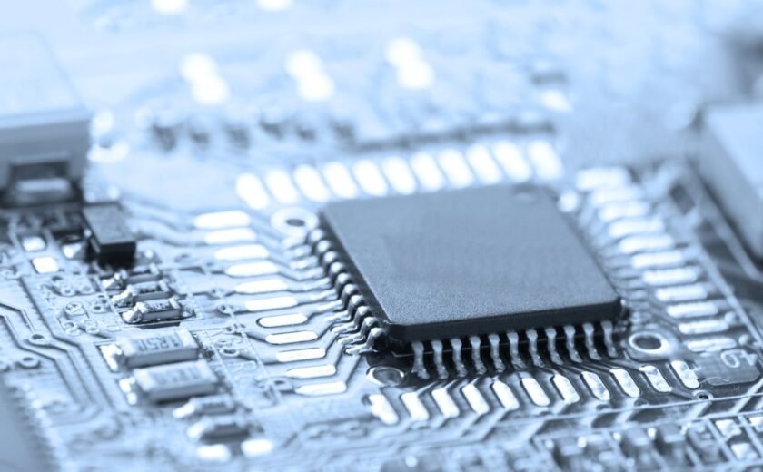 Secure a High-Paying VLSI Job Before ECE Graduation