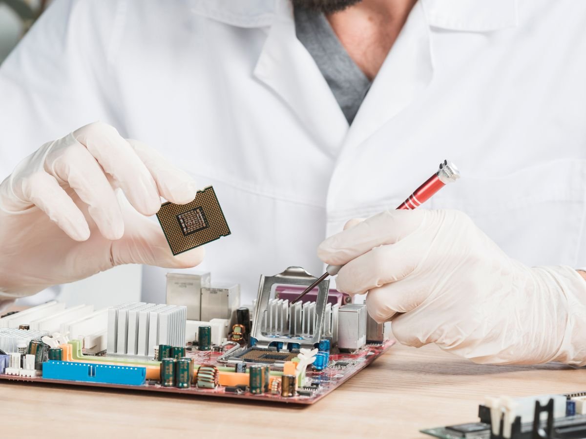 Indian Govt Initiatives Driving VLSI & Semiconductor Careers